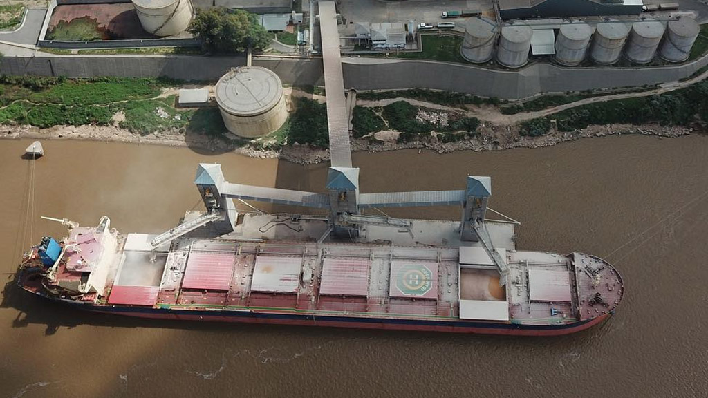 Los barcos podrían tener que salir del Paraná con un 40 por ciento menos de carga