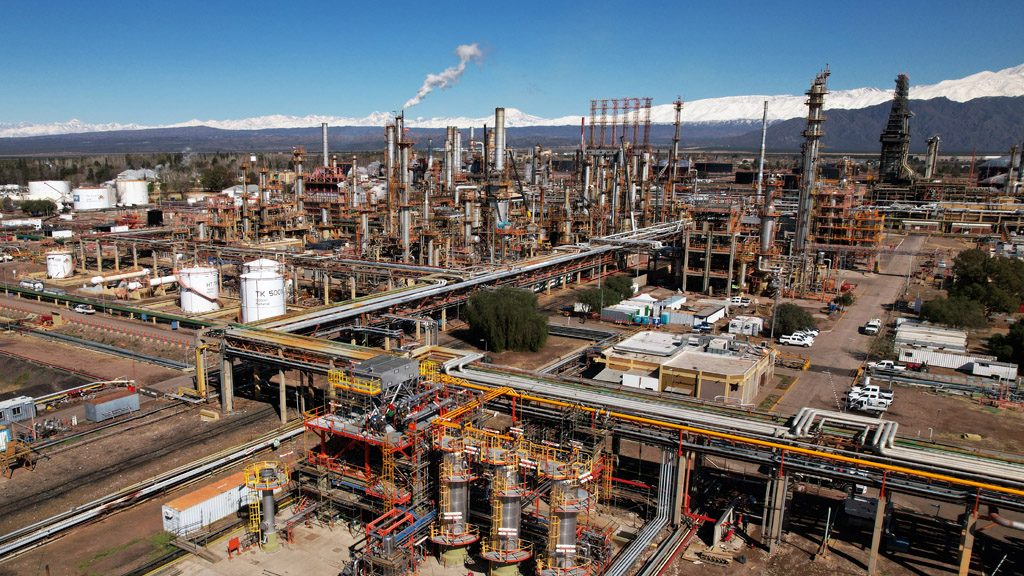 Inversión de YPF en Luján de Cuyo para una producción de naftas más sustentable