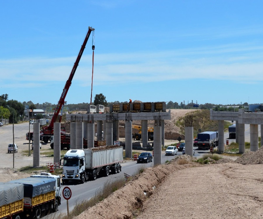 Avanzan las obras en dos autopistas claves hacia el puerto de Bahía Blanca