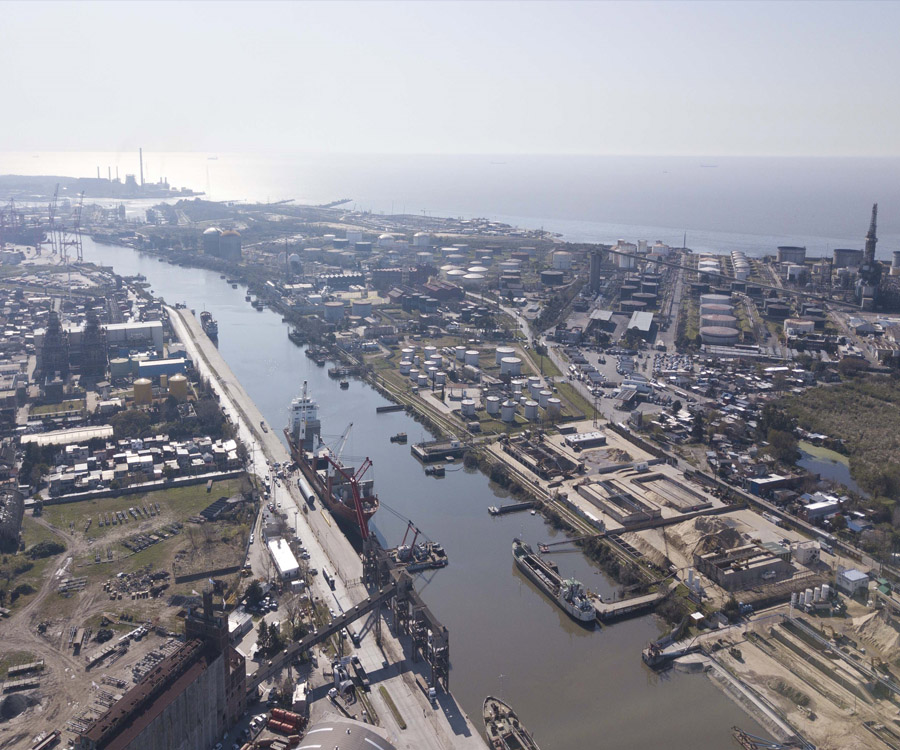 Dock Sud apunta a un calado de 34 pies para operar con grandes buques portacontenedores