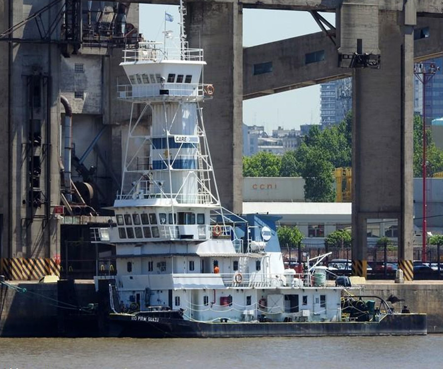 González Insfrán: “otros barcos van a terminar como el Piray Guazú, en Paraguay”