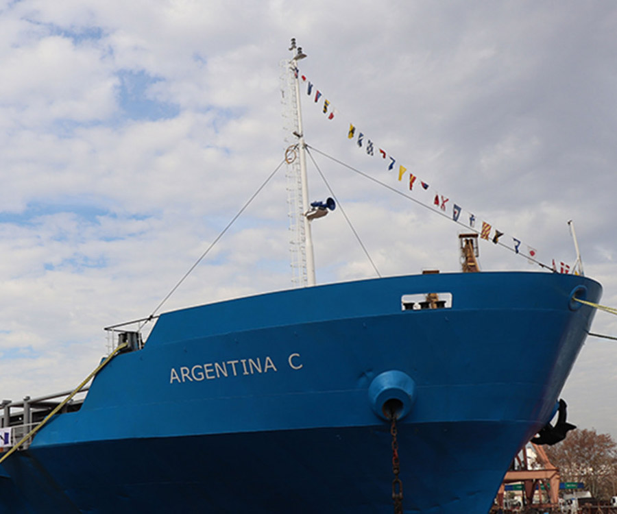 Reclamo por las concesiones portuarias a vencer y el futuro de la marina mercante