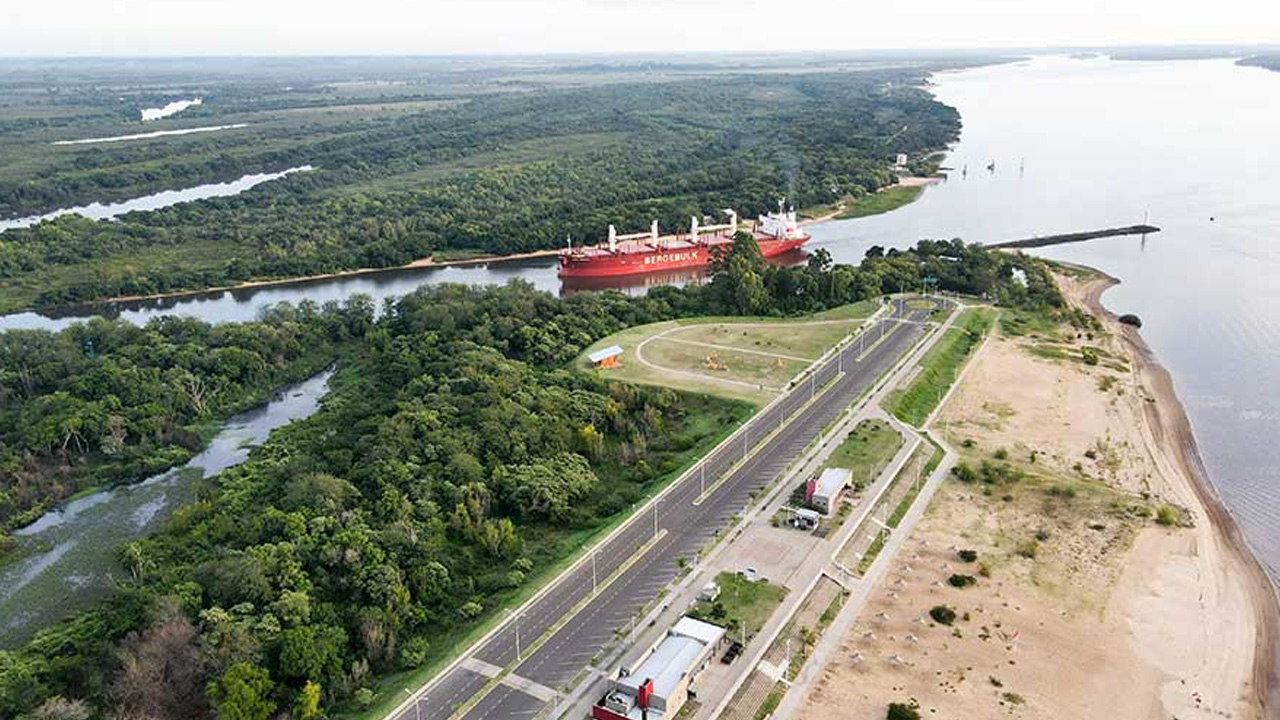 Analizan el impacto positivo de un dragado del río Uruguay a 34 pies