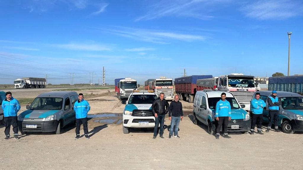 La dirección provincial  de Cargas brinda tareas de apoyo a transportistas en accesos portuarios