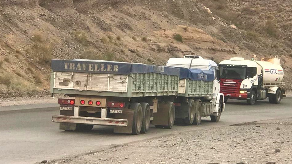 Transportistas de carga aseguran que sigue la escasez de gasoil