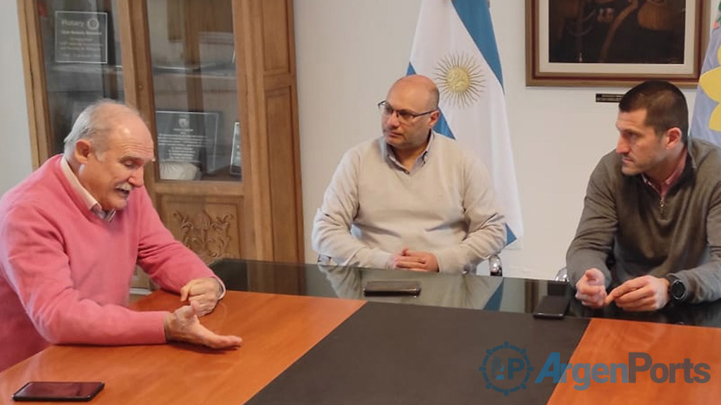 Puerto Quequén: Alvaro se reunió con el intendente de Balcarce para sumar cargas