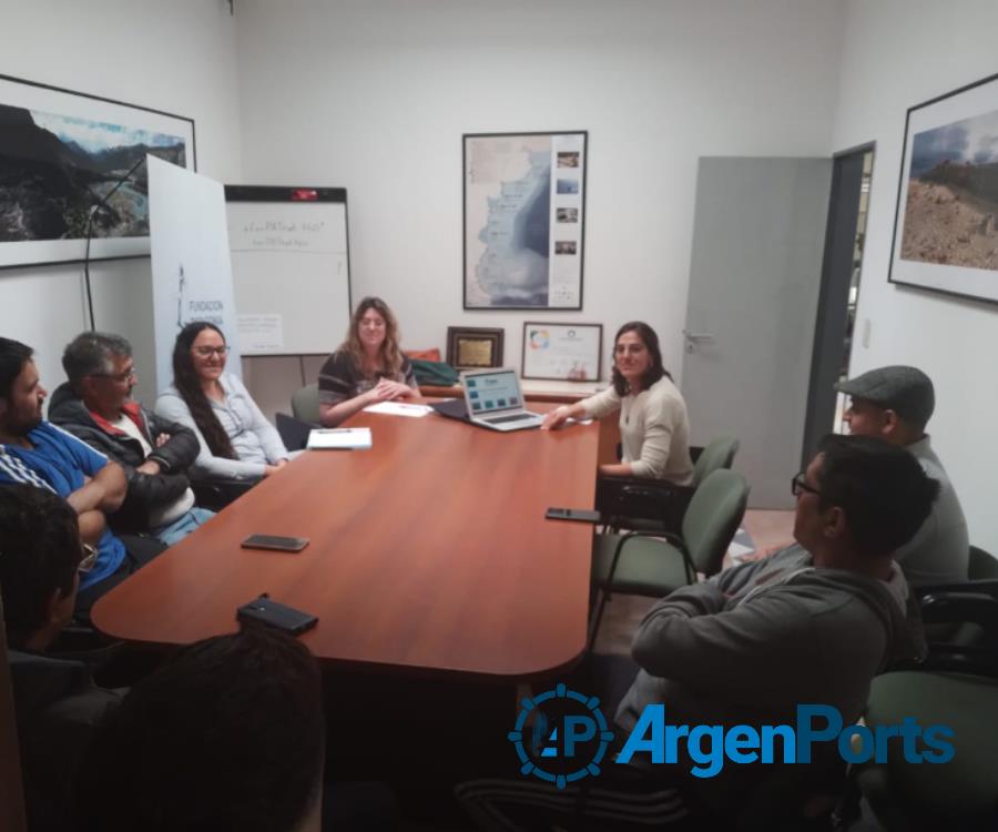 Científicas del INIDEP y pescadores artesanales se reunieron en Puerto Madryn