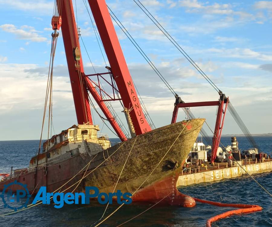Avanza el plan de salvamento del buque Pescargen IV en Madryn