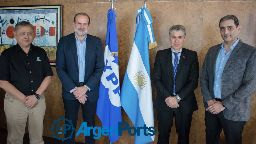 YPF y Petronas firmaron con el puerto de Bahía Blanca la reserva de tierras