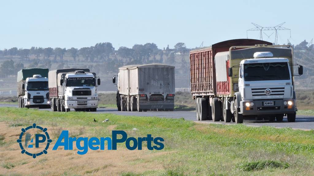 Paro de transportistas de carga en varios puertos cerealeros del país