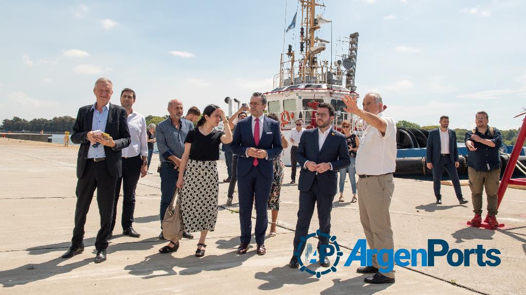El presidente de la Generalitat de Catalunya visitó el Puerto La Plata