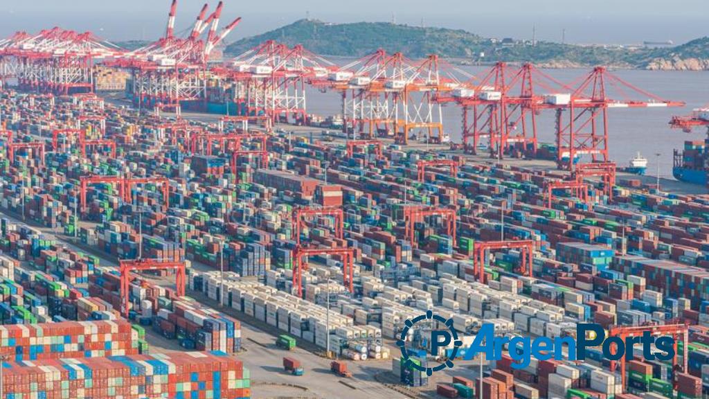 Un informe señala que sigue la recuperación de los puertos de contenedores en el mundo
