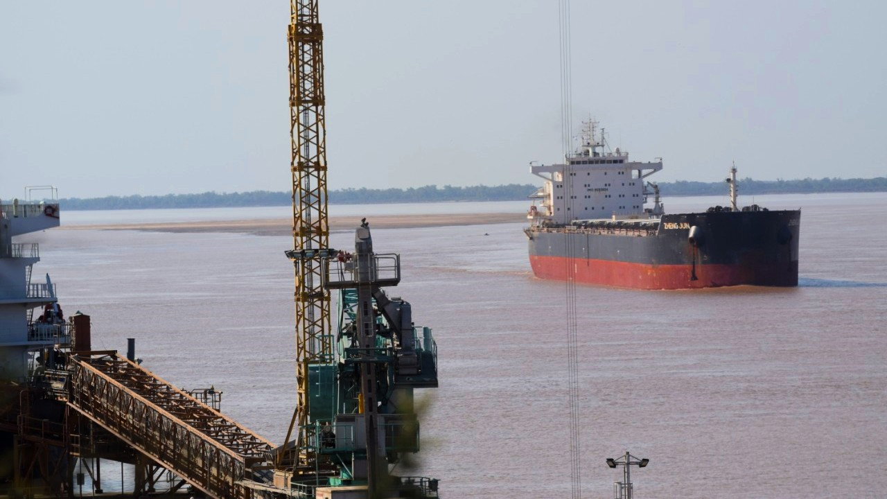 Alerta para la navegación de grandes buques por la bajante del río Paraná