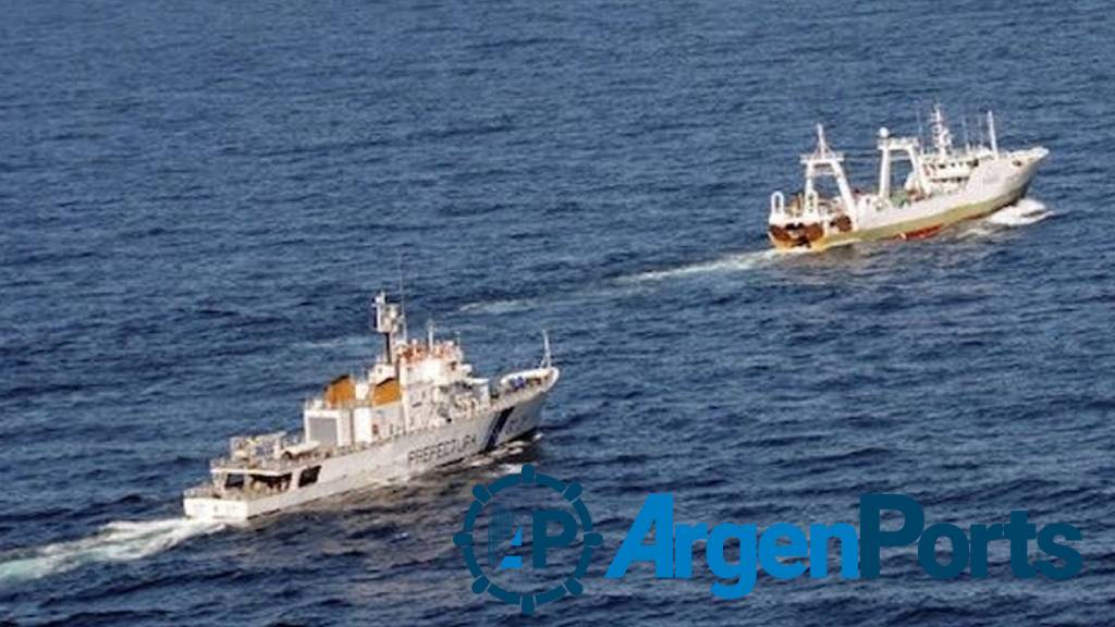 Argentina está en alerta ante una gran flota española autorizada por el Reino Unido