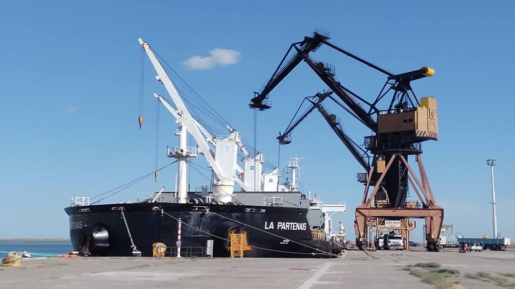 El puerto de Bahía Blanca sigue afianzando vínculos con Vaca Muerta