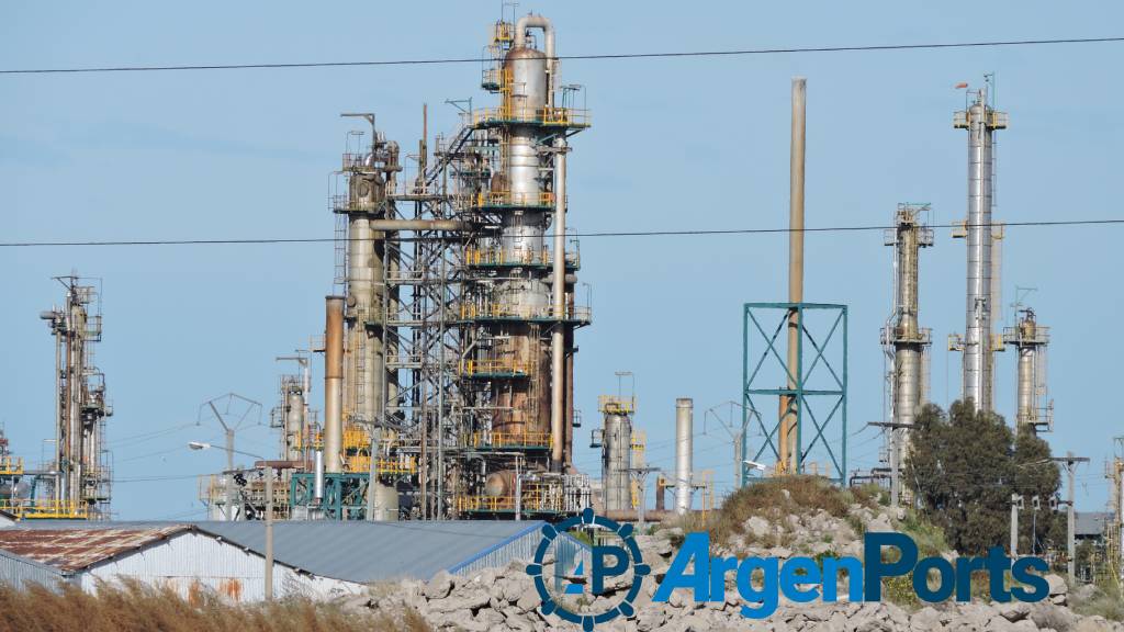 refineria trafigura loma paraguaya